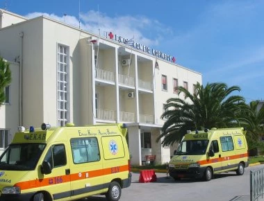 Τραγωδία: Ασθενής έπεσε από τον 4ο όροφο στο Νοσοκομείο Κορίνθου!